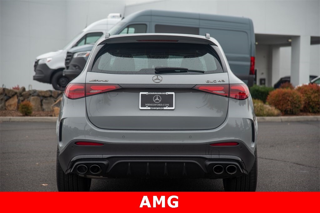 2025 Mercedes Benz GLC 43 AMG photo 4