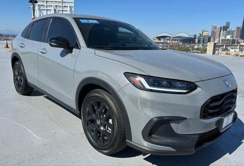 2025 Honda HR-V Sport photo 2