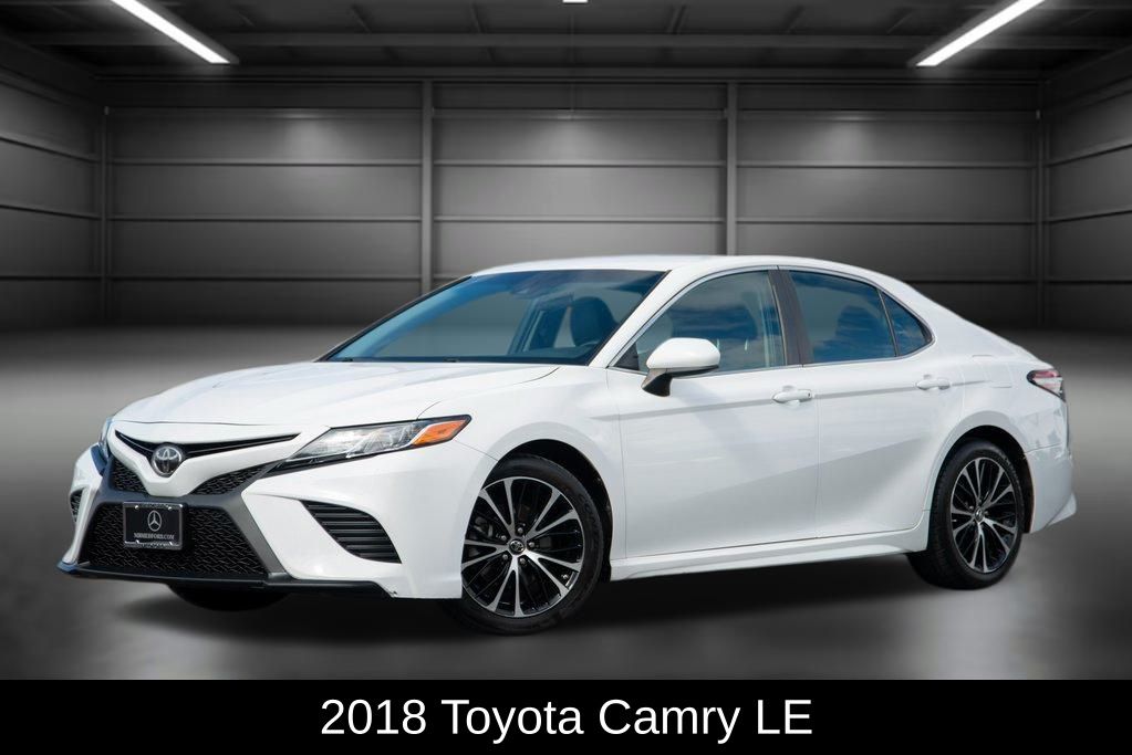 2018 Toyota Camry SE