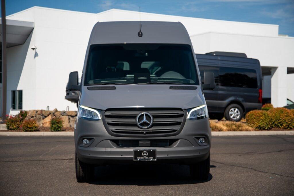 New 2025 Mercedes-Benz Sprinter 2500 Standard Roof 4-Cyl Diesel HO Van Passenger Van