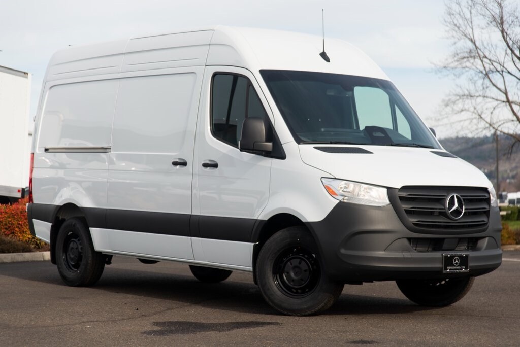 New 2025 Mercedes-Benz Sprinter 2500 Standard Roof 4-Cyl Diesel Van Cargo Van