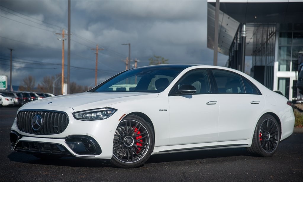 2025 Mercedes-Benz AMG S 63 E Base