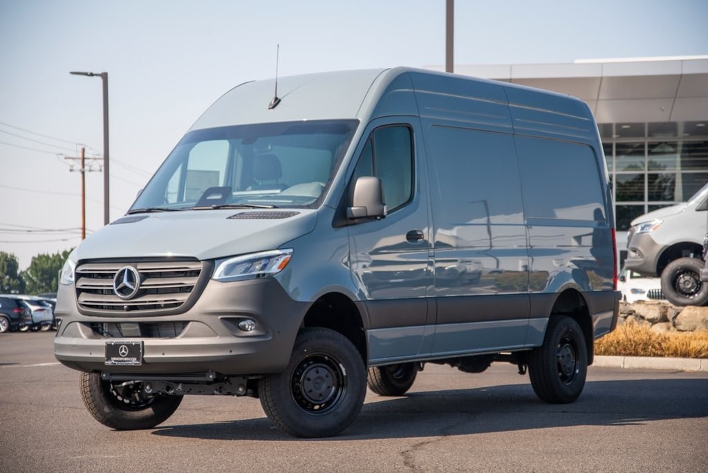 New 2025 Mercedes-Benz Sprinter 2500 Standard Roof 4-Cyl Diesel HO Van Cargo Van