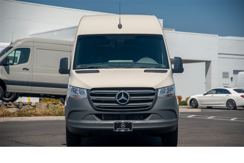 New 2024 Mercedes-Benz Sprinter 2500 Standard Roof 4-Cyl Diesel HO Van