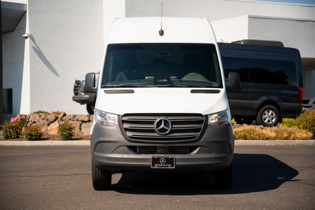 New 2025 Mercedes-Benz Sprinter 2500 Standard Roof 4-Cyl Diesel Van Cargo Van