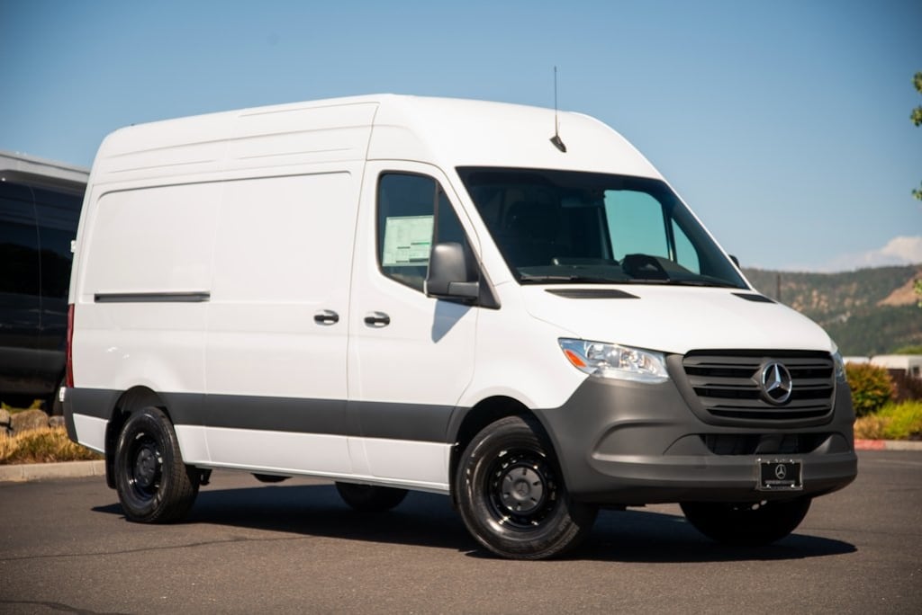New 2025 Mercedes-Benz Sprinter 2500 Standard Roof 4-Cyl Diesel Van Cargo Van