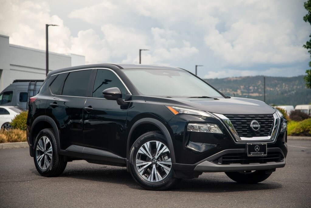 2023 Nissan Rogue SV photo 3