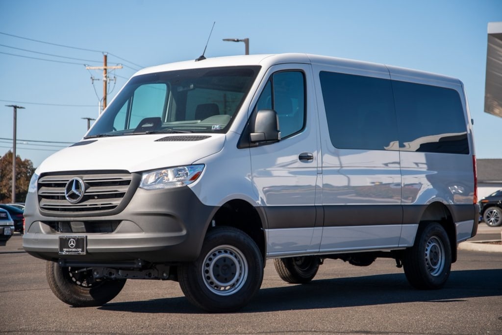 New 2025 Mercedes-Benz Sprinter 2500 Standard Roof 4-Cyl Diesel HO Van Cargo Van