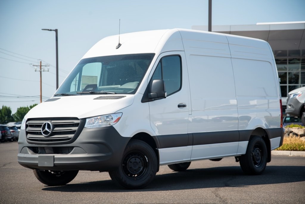 New 2025 Mercedes-Benz Sprinter 2500 Standard Roof 4-Cyl Diesel Van Cargo Van
