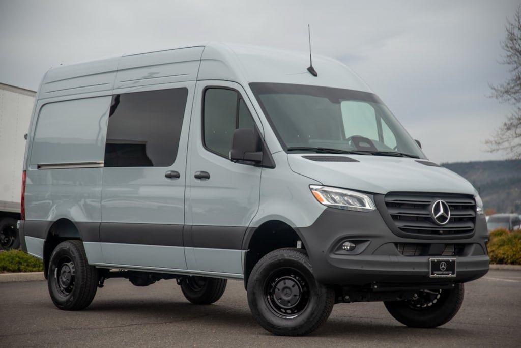New 2025 Mercedes-Benz Sprinter 2500 Standard Roof 4-Cyl Diesel HO Van Cargo Van