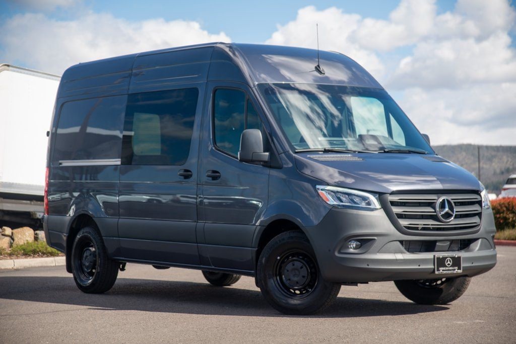 New 2025 Mercedes-Benz Sprinter 2500 Standard Roof 4-Cyl Diesel HO Van Crew Van