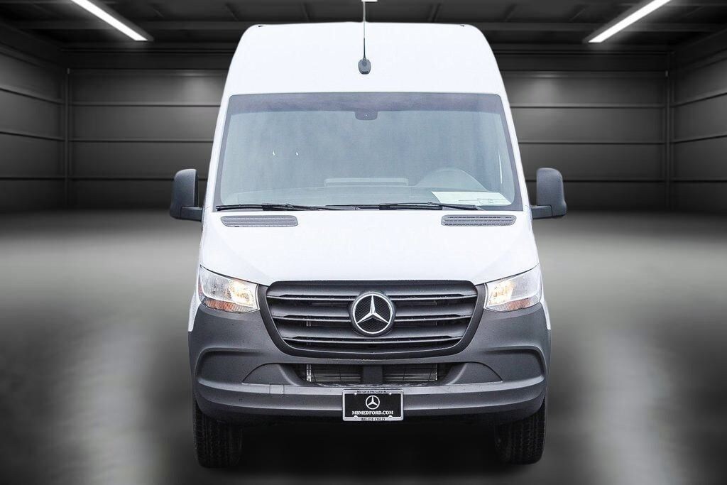 New 2024 Mercedes-Benz Sprinter 2500 Standard Roof 4-Cyl Diesel Van