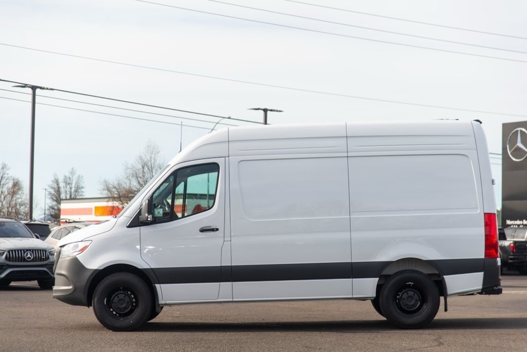 New 2025 Mercedes-Benz Sprinter 2500 Standard Roof 4-Cyl Diesel Van Cargo Van