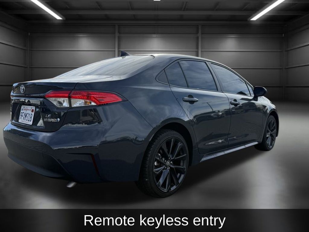 2023 Toyota Corolla Hybrid LE photo 3