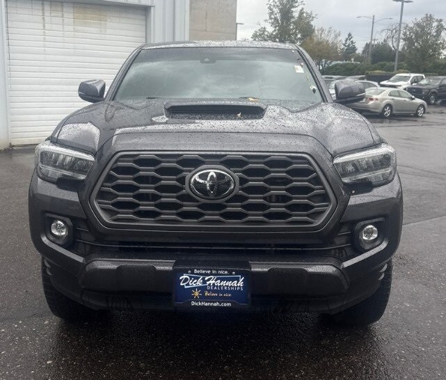 2023 Toyota Tacoma TRD Sport photo 2