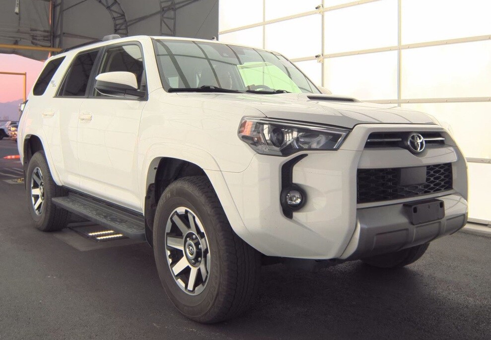 2024 Toyota 4Runner TRD Off-Road photo 3