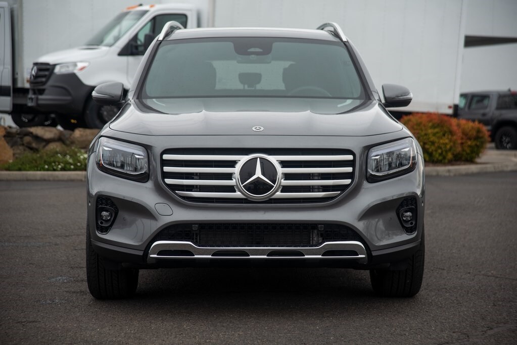 2025 Mercedes Benz GLB 250 4MATIC photo 2