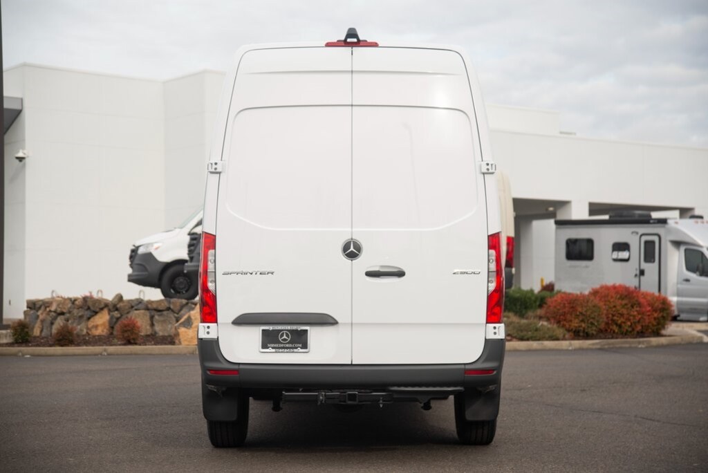 New 2025 Mercedes-Benz Sprinter 2500 Standard Roof 4-Cyl Diesel HO Van Cargo Van