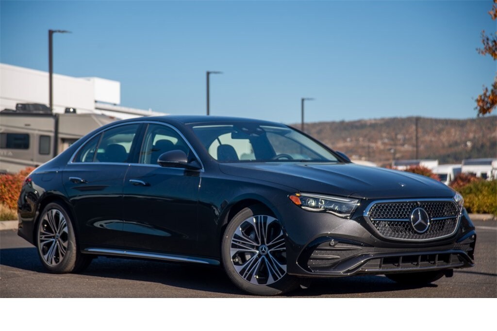 2025 Mercedes Benz E 350 Sedan photo 3