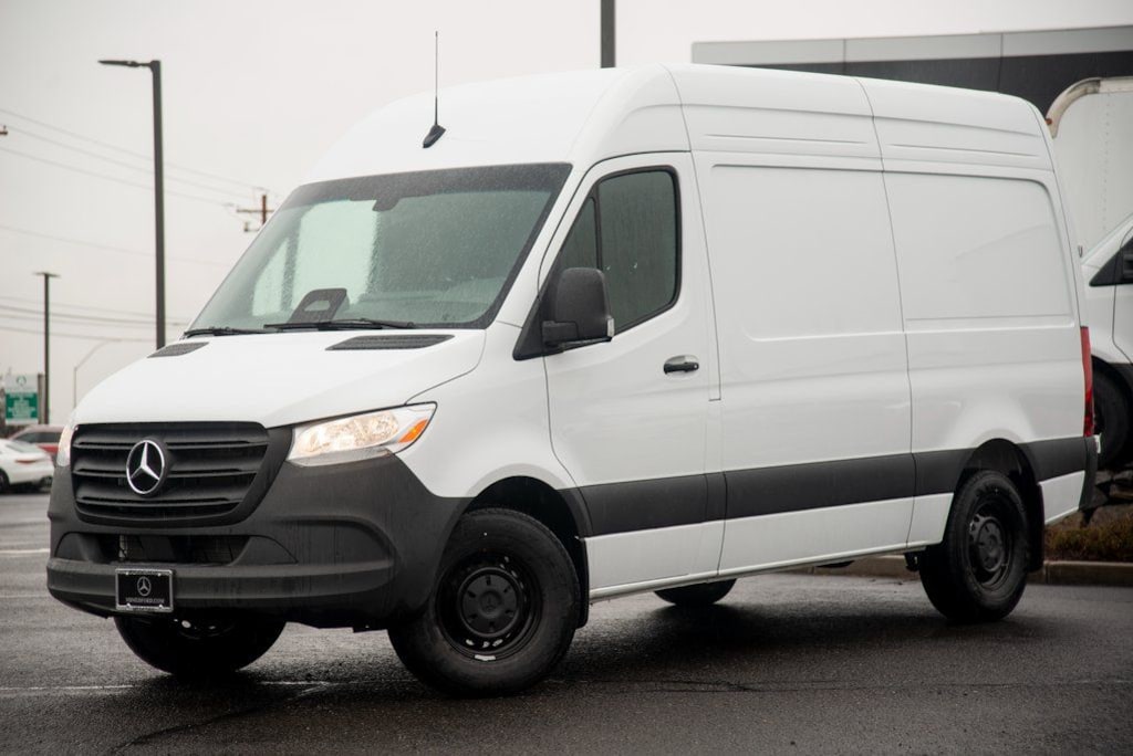 New 2025 Mercedes-Benz Sprinter 2500 Standard Roof 4-Cyl Diesel HO Van Cargo Van
