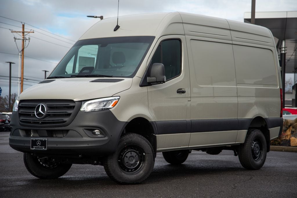 2026 Mercedes-Benz Sprinter Cargo Van Base's photo