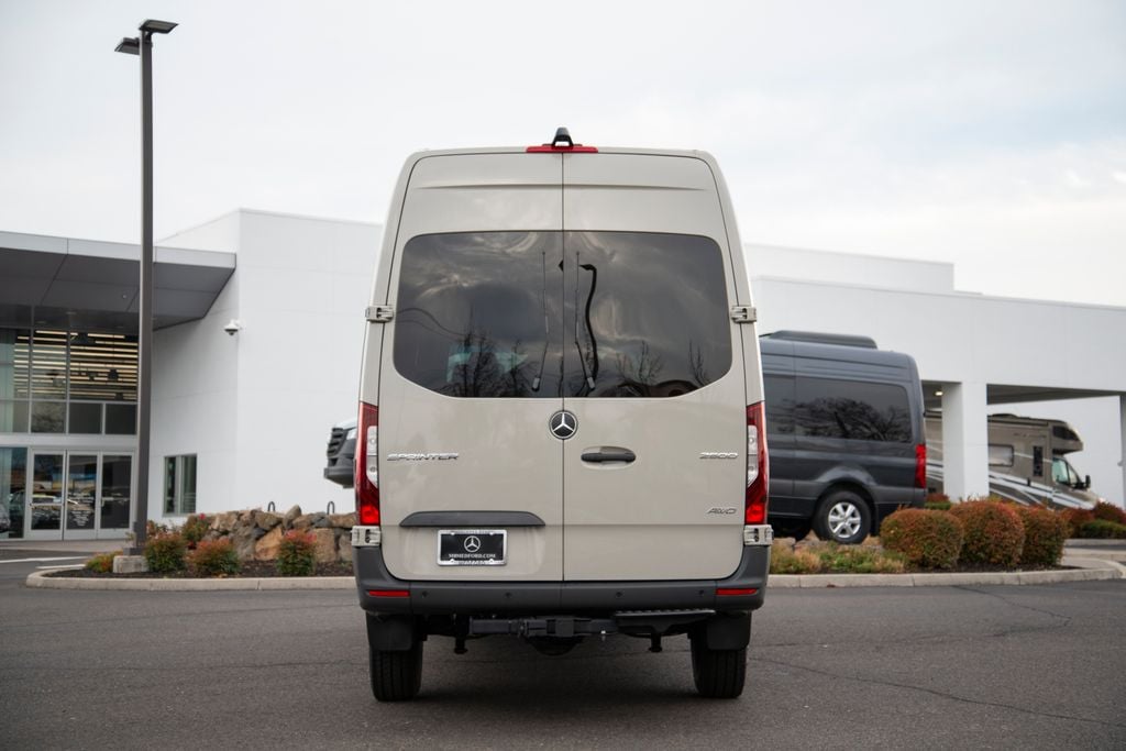 New 2025 Mercedes-Benz Sprinter 2500 High Roof 4-Cyl Diesel HO Van Crew Van