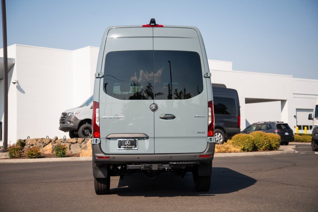 New 2025 Mercedes-Benz Sprinter 2500 Standard Roof 4-Cyl Diesel HO Van Cargo Van
