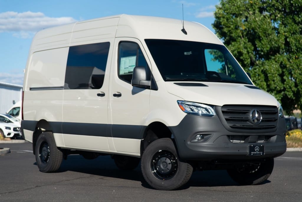 New 2025 Mercedes-Benz Sprinter 2500 Standard Roof 4-Cyl Diesel HO Van Cargo Van