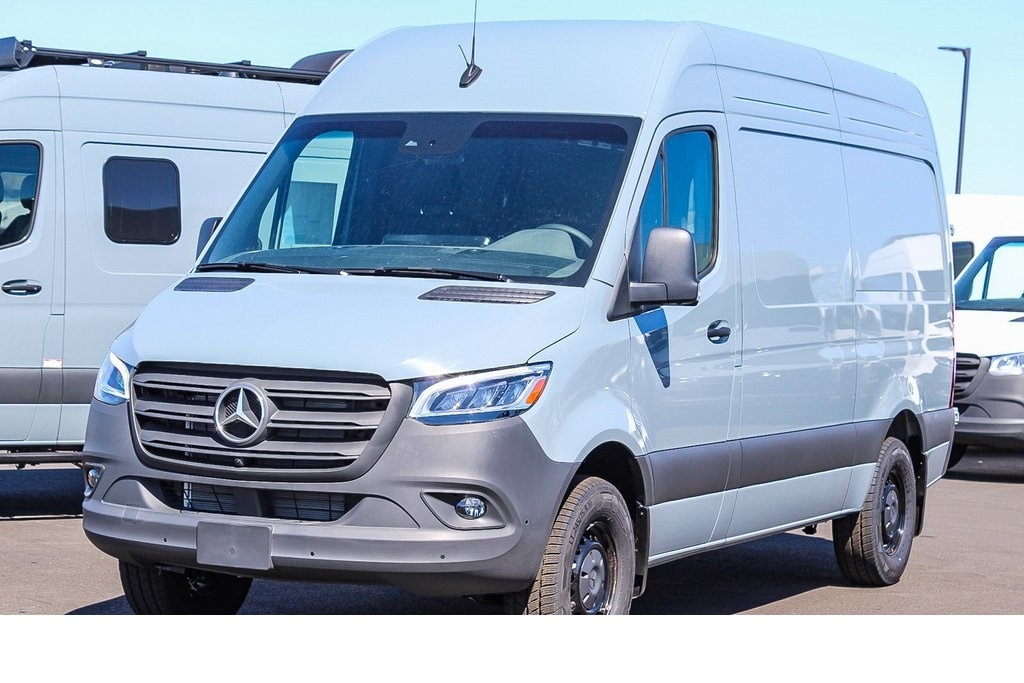 New 2024 Mercedes-Benz Sprinter 2500 Standard Roof 4-Cyl Diesel HO Van