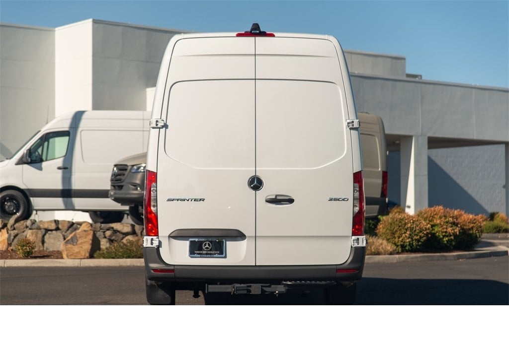 New 2024 Mercedes-Benz Sprinter 2500 High Roof 4-Cyl Diesel Van