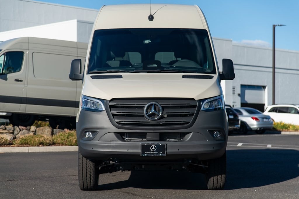 New 2025 Mercedes-Benz Sprinter 2500 Standard Roof 4-Cyl Diesel HO Van Cargo Van