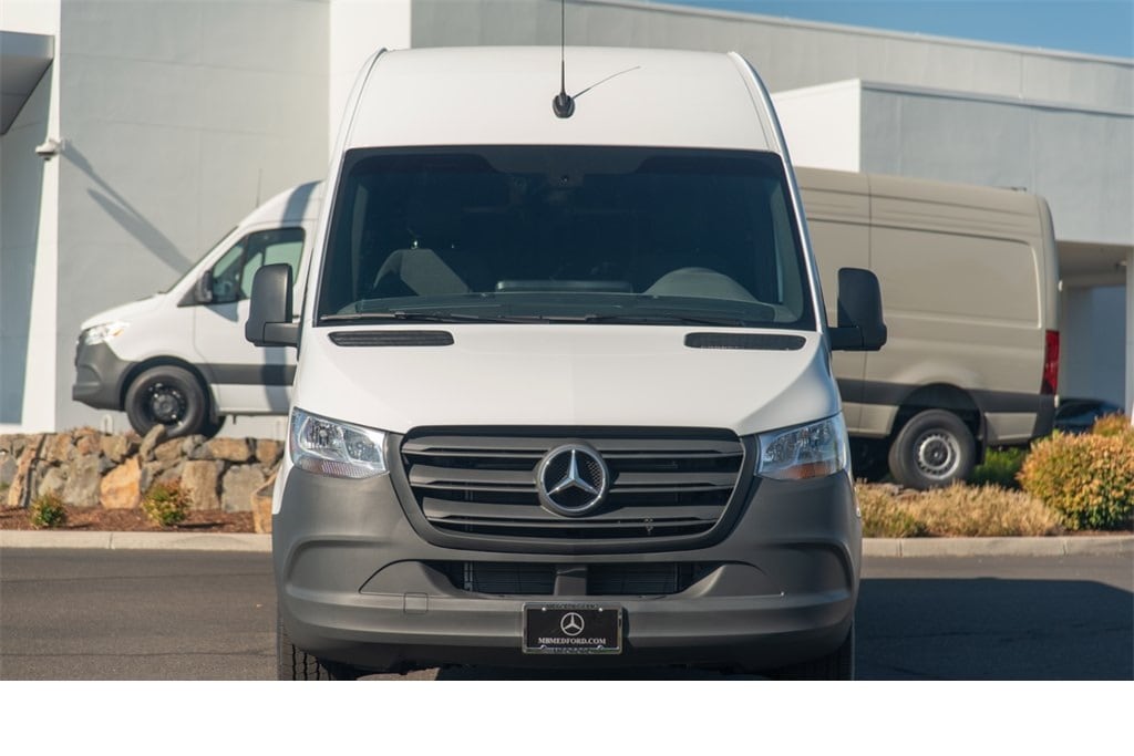 New 2024 Mercedes-Benz Sprinter 2500 High Roof 4-Cyl Diesel Van