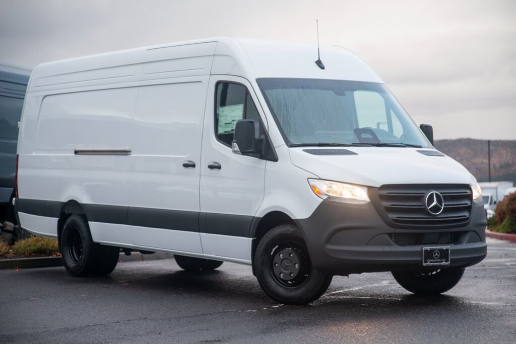 New 2025 Mercedes-Benz Sprinter 4500 High Roof 4-Cyl Diesel HO Van Extended Cargo Van