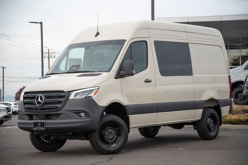 2026 Mercedes-Benz Sprinter Cargo Van Base's photo