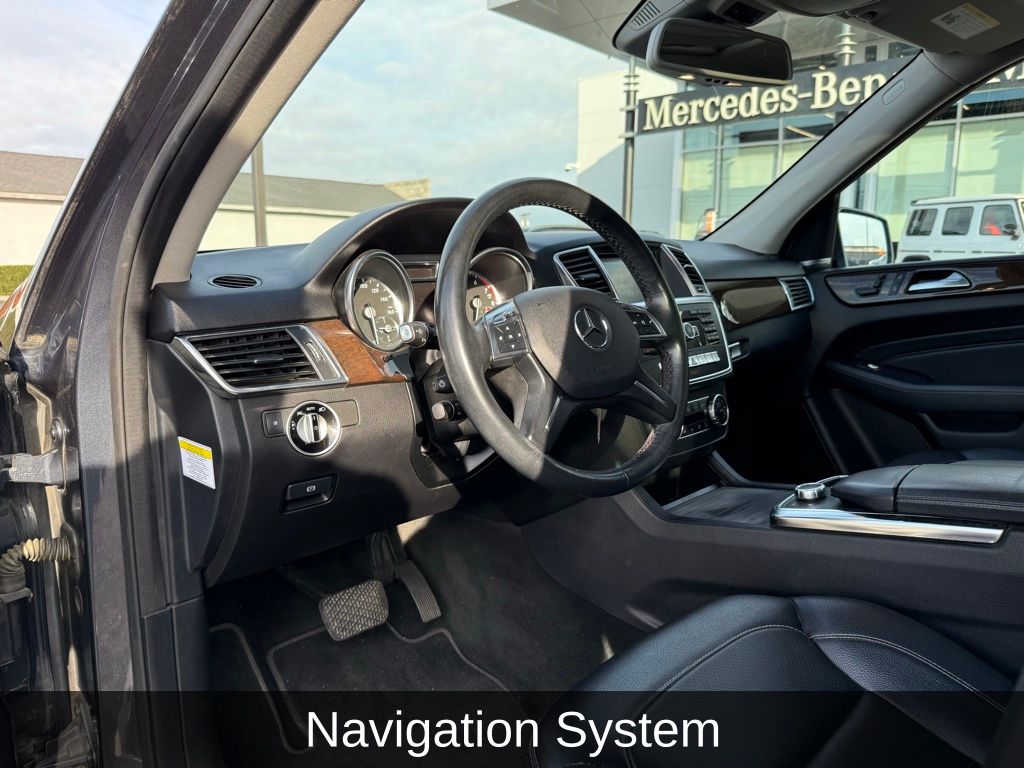 2013 Mercedes Benz ML 350 4MATIC photo 3