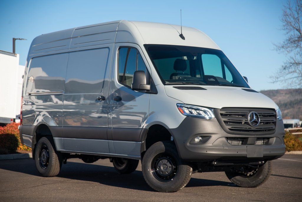 New 2025 Mercedes-Benz Sprinter 2500 Standard Roof 4-Cyl Diesel HO Van Cargo Van