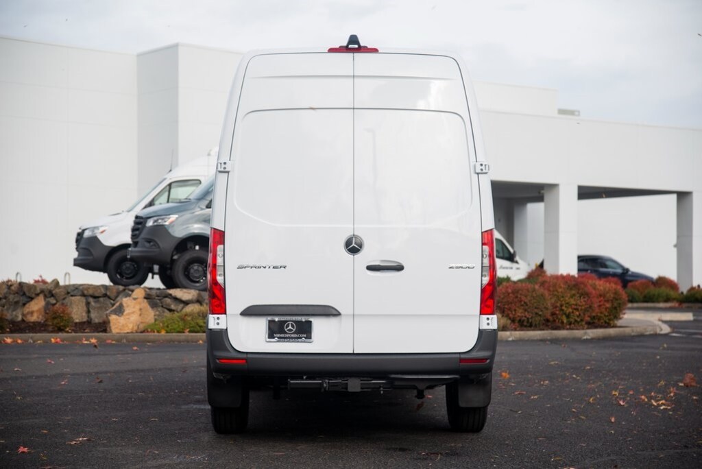 New 2025 Mercedes-Benz Sprinter 2500 Standard Roof 4-Cyl Diesel HO Van Cargo Van