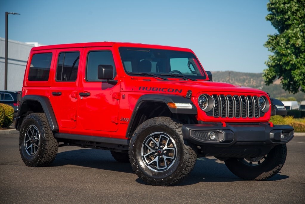 2025 Jeep Wrangler Rubicon photo 3