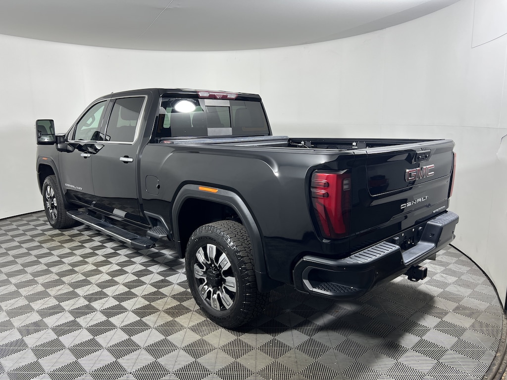 Used 2024 GMC Sierra 2500HD 4WD Crew Cab 159 Denali Truck Crew Cab