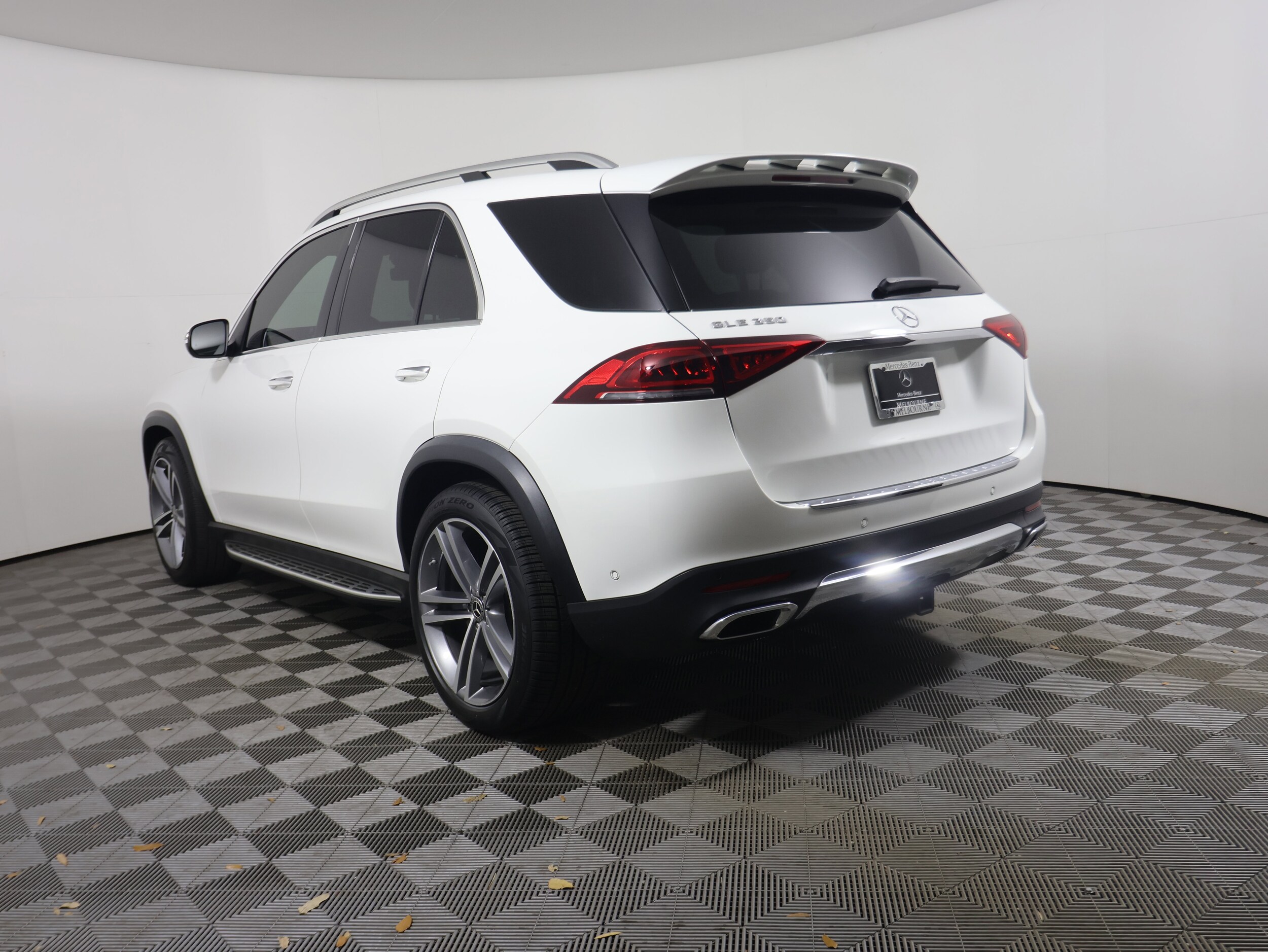 2022 Mercedes Benz GLE 350 photo 3