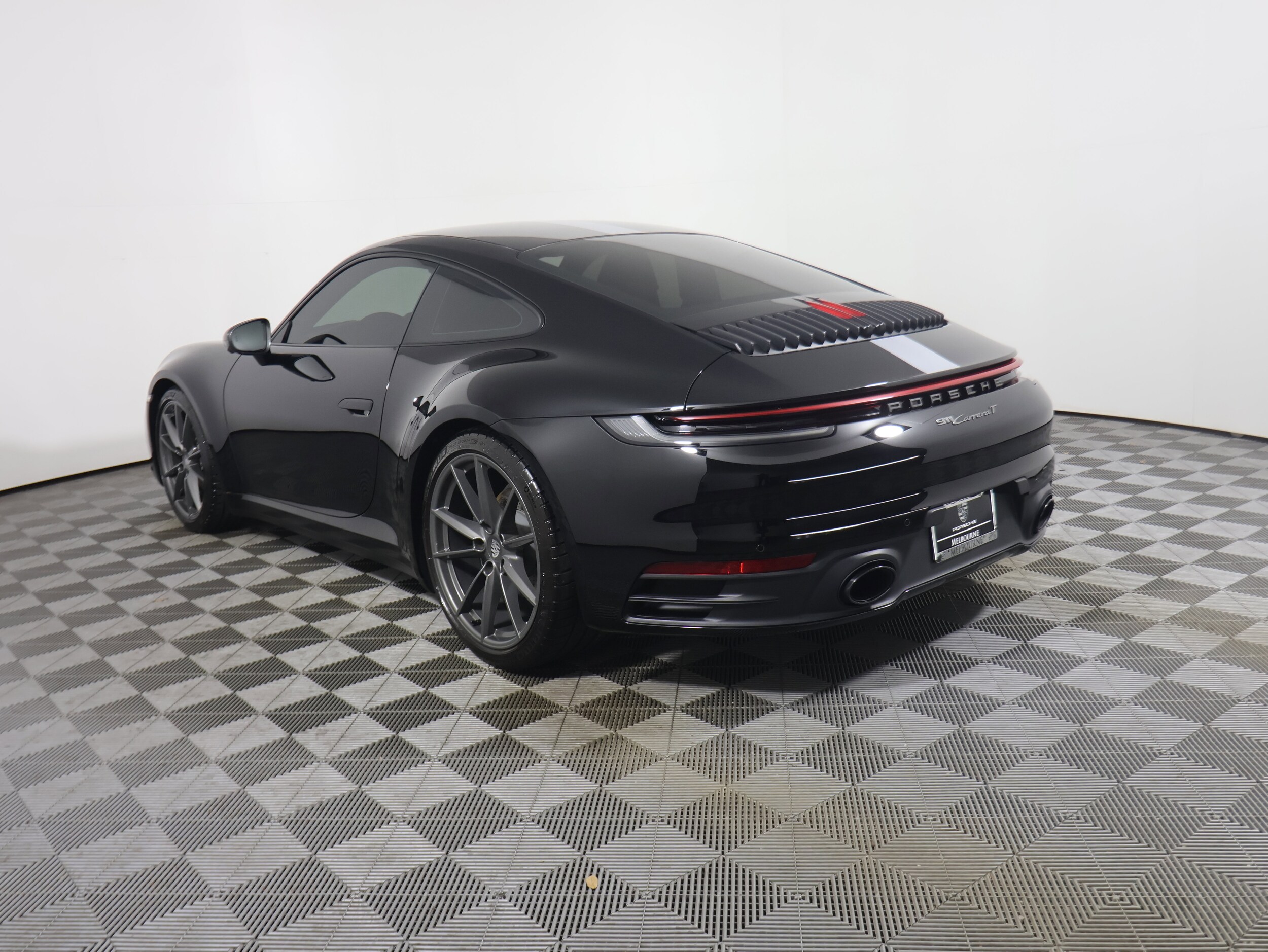 2024 Porsche 911 T photo 3