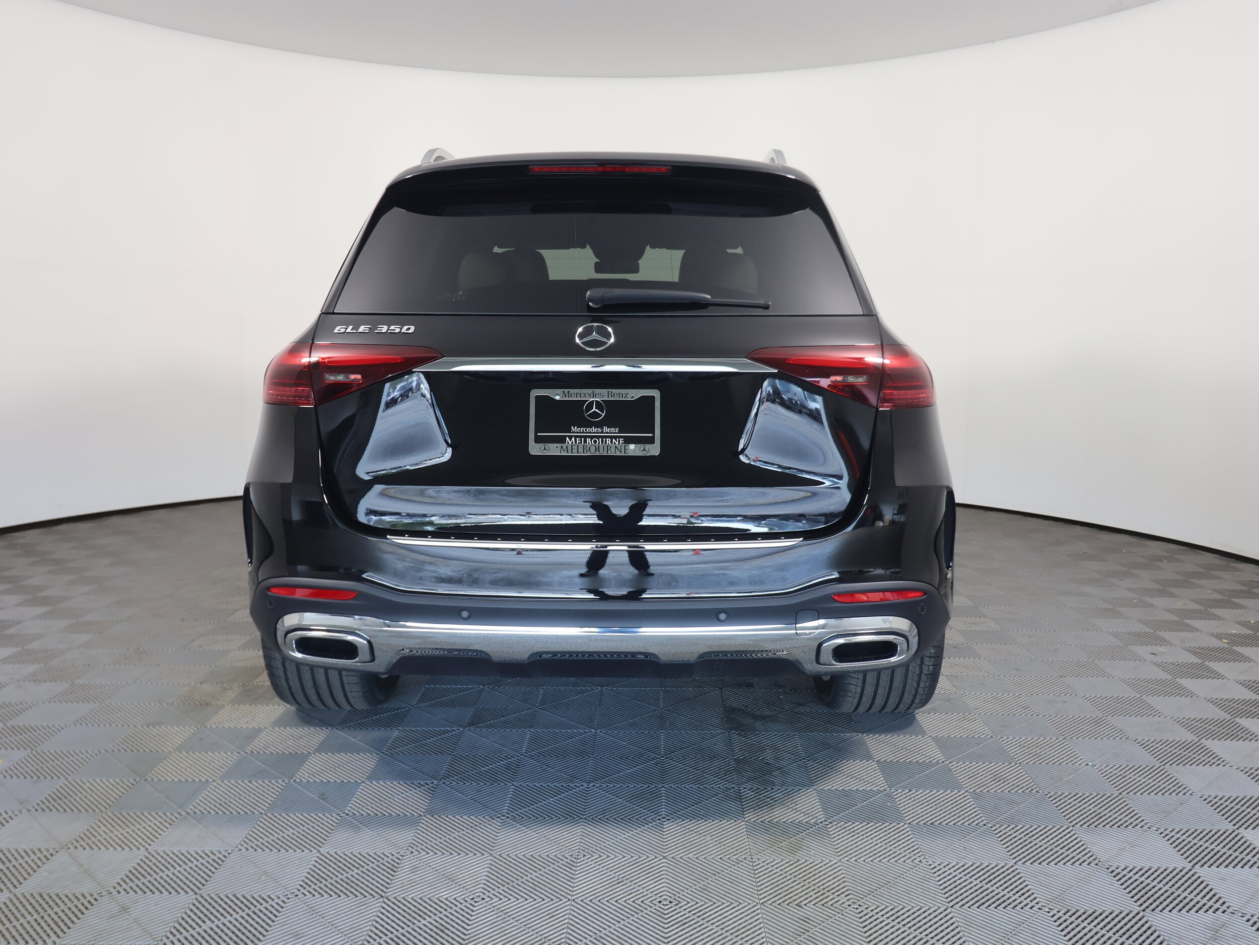 2025 Mercedes Benz GLE 350 4MATIC photo 4