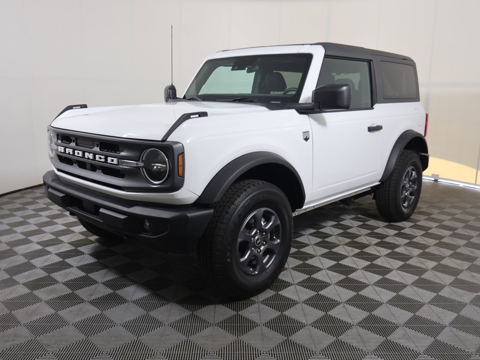 2023 Ford Bronco 2-Door Big Bend's photo