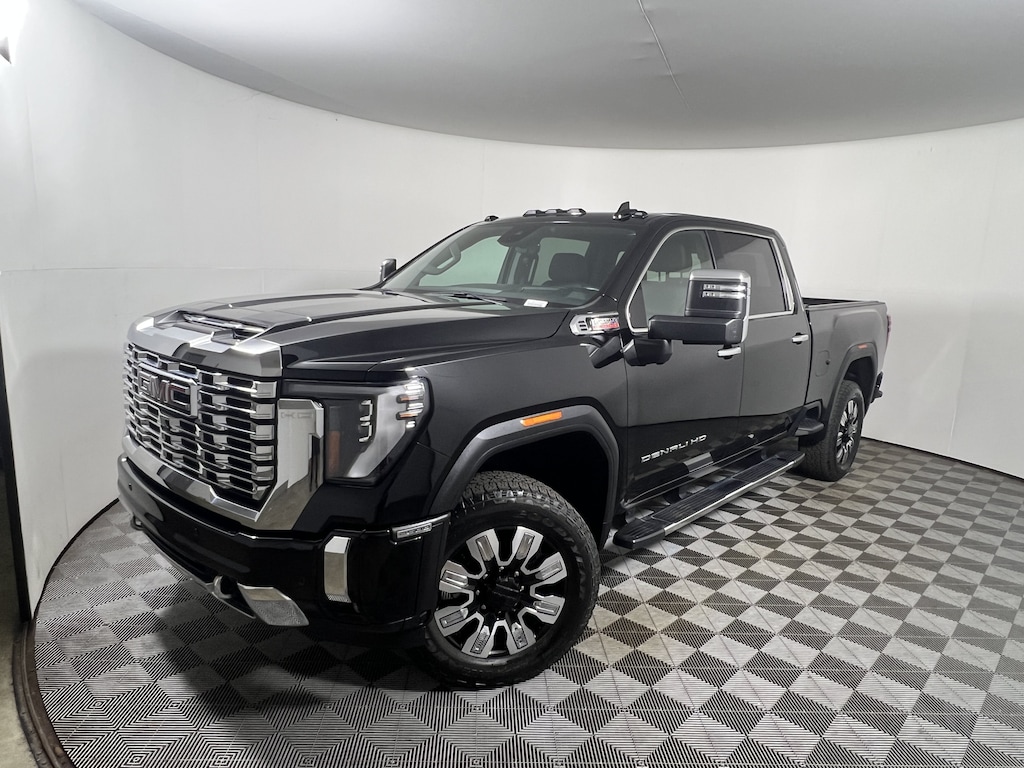 Used 2024 GMC Sierra 2500HD 4WD Crew Cab 159 Denali Truck Crew Cab