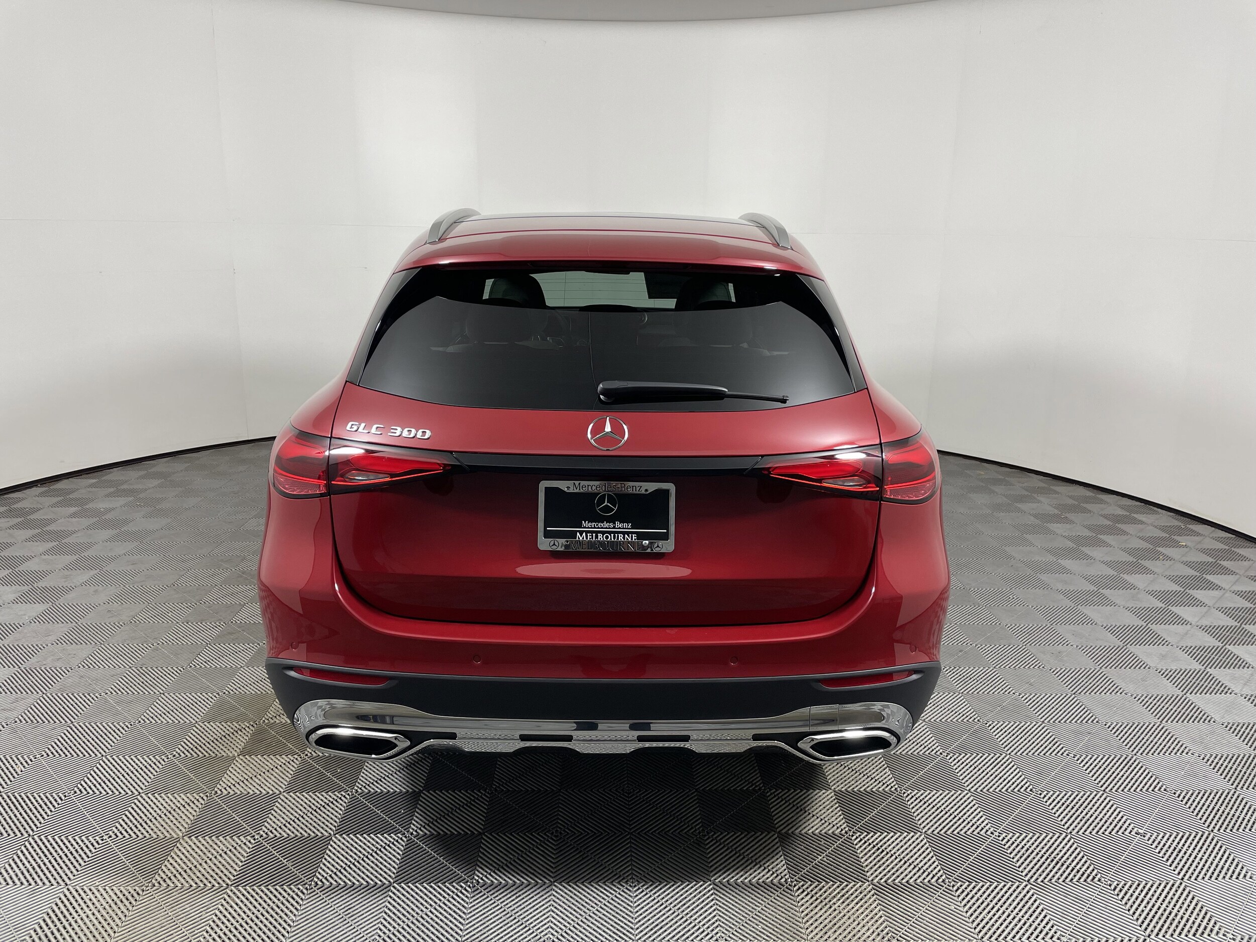 2026 Mercedes Benz GLC 300 photo 4