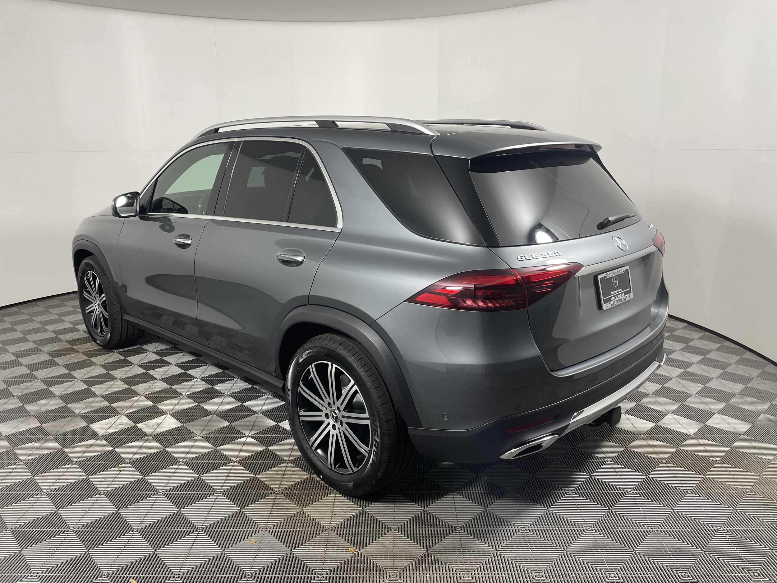 2026 Mercedes Benz GLE 350 4MATIC photo 3