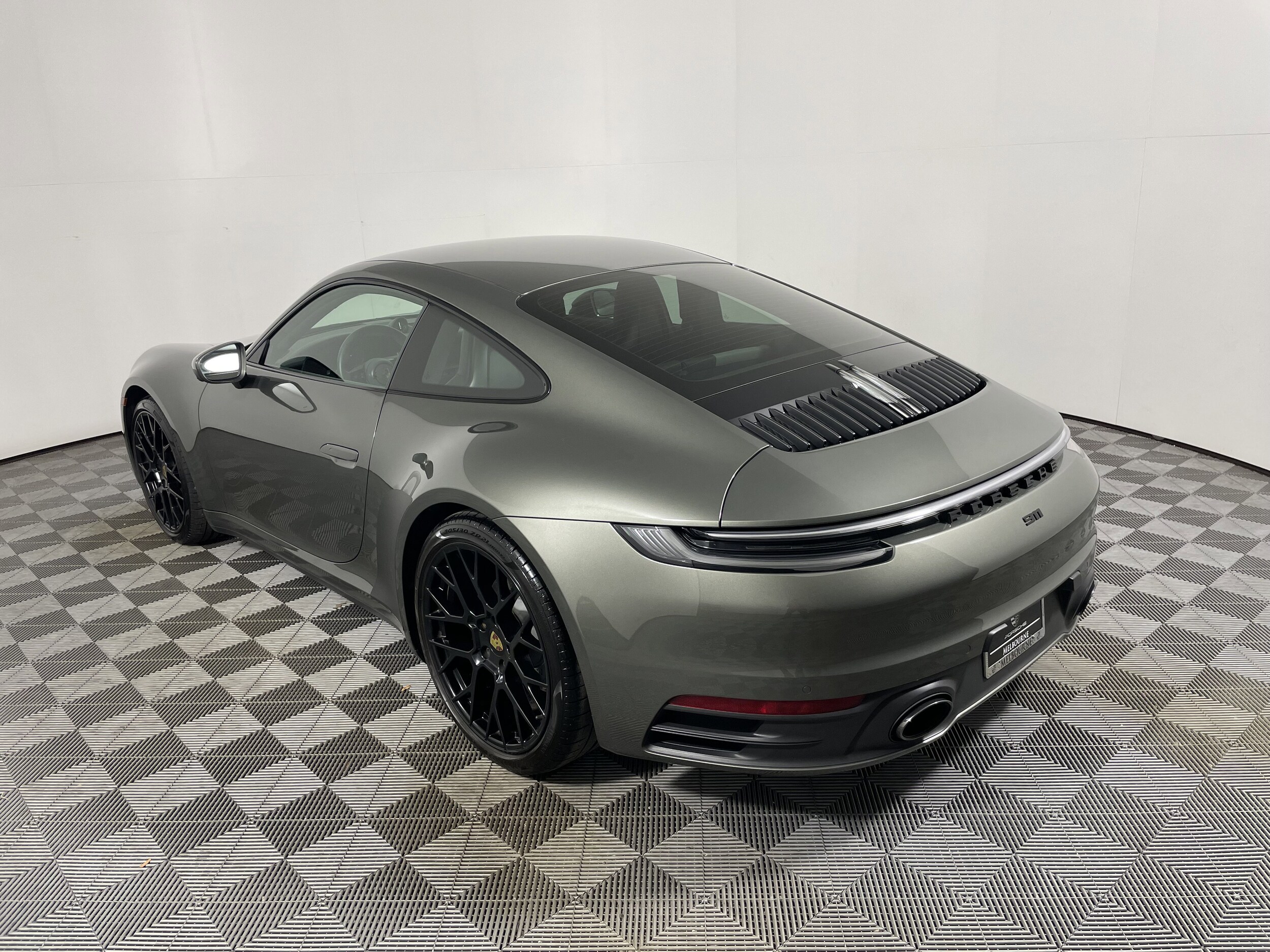 2022 Porsche 911 Coupe photo 3