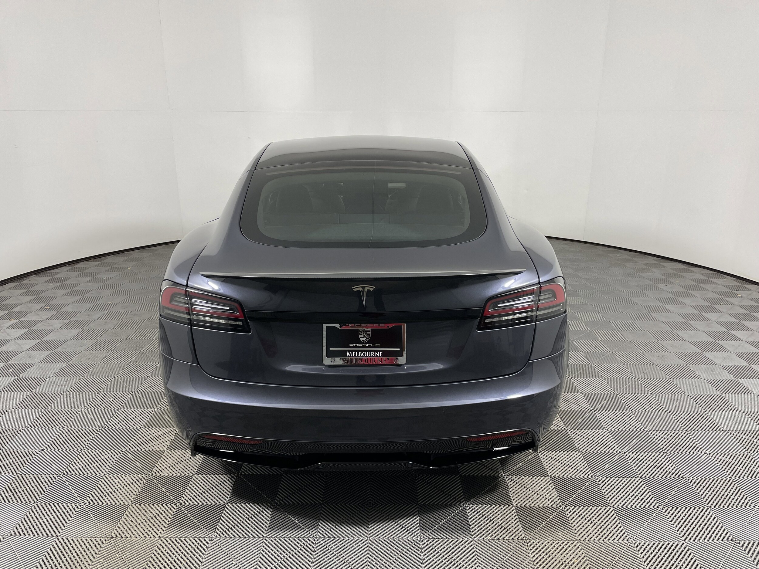2022 Tesla Model S Plaid photo 3