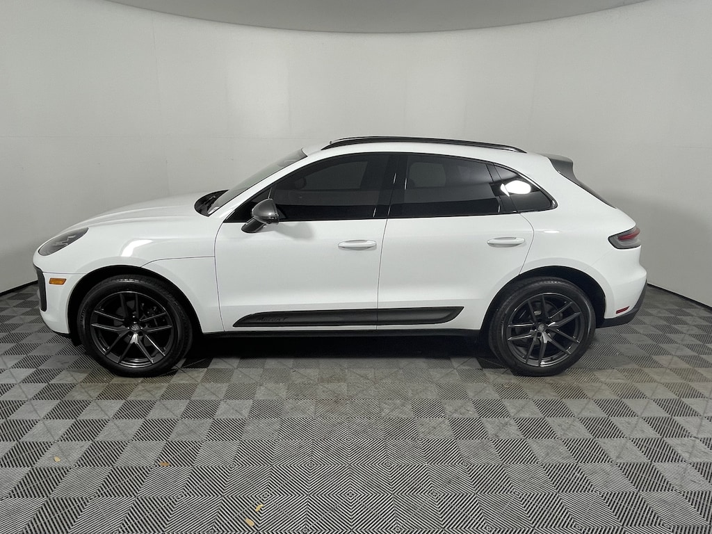 Used 2023 Porsche Macan T SUV