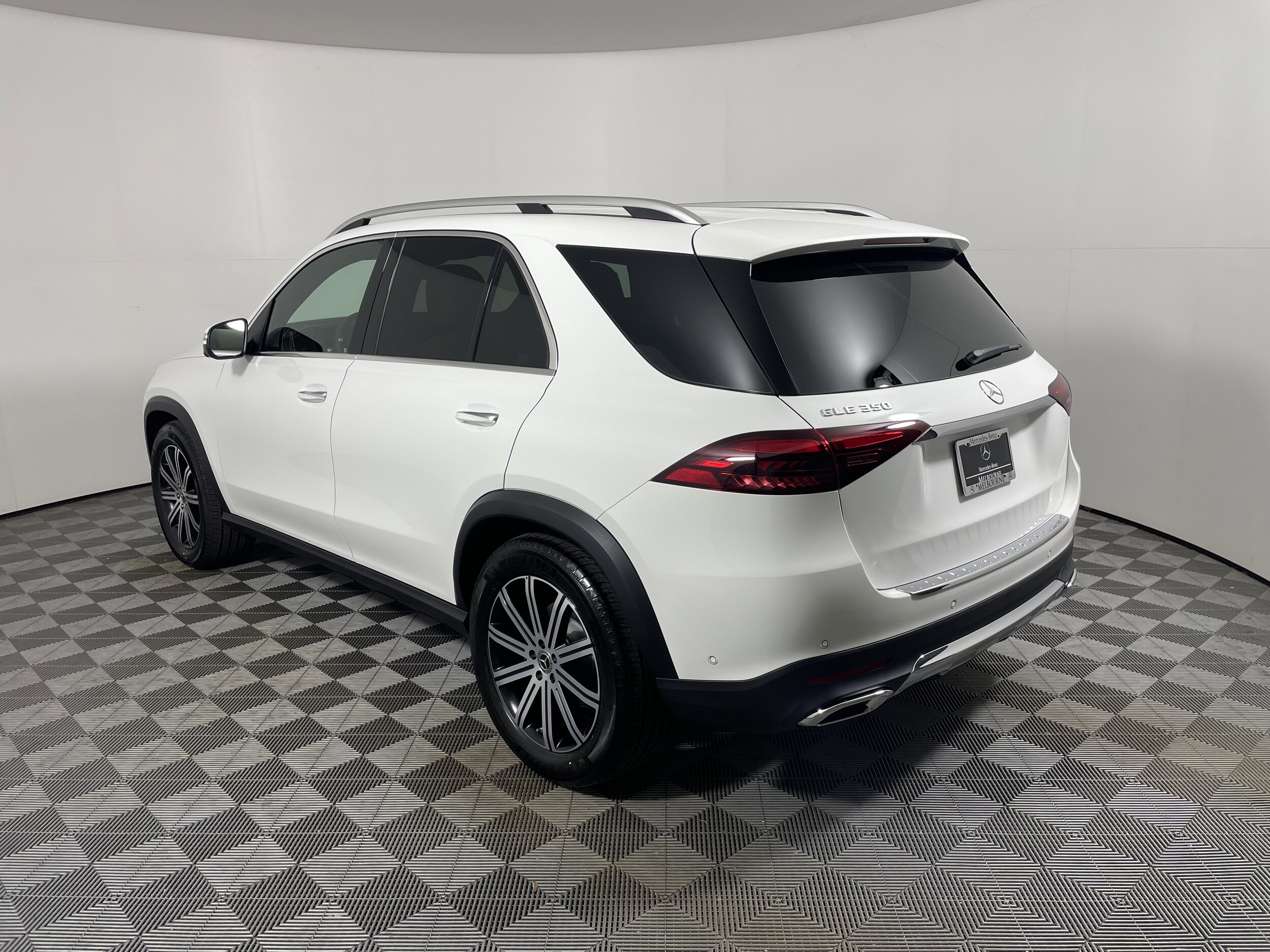2026 Mercedes Benz GLE 350 photo 3